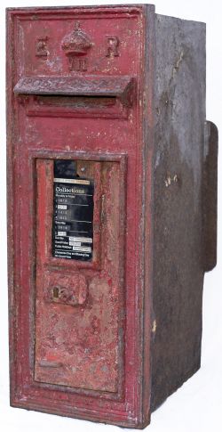 Wall mounted cast iron post box Edward VII and Crown. Complete with lock, key missing and wire front