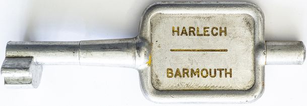 GWR/BR-W Tyers No9 single line aluminium key token HARLECH - BARMOUTH , configuration D. In ex