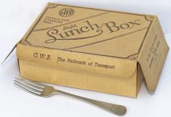 Great Western Railway card luncheon box. GWR HOTELS AND CATERING DEPARTMENT LIGHT LUNCH BOX with