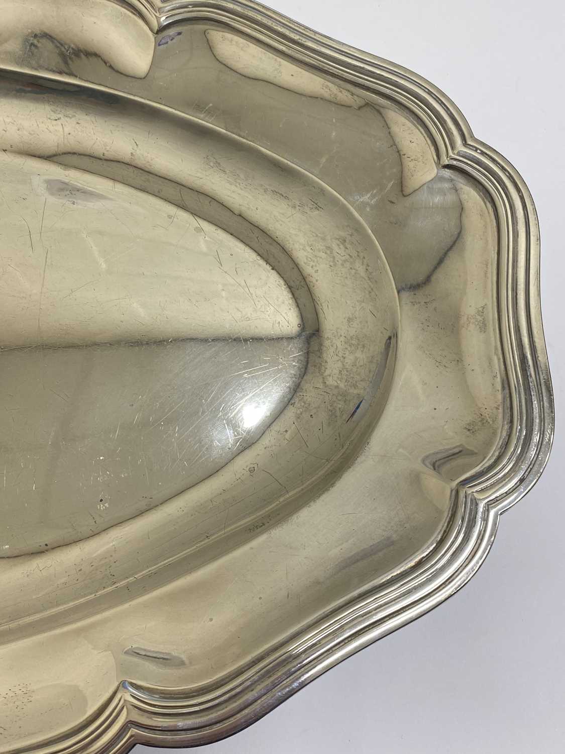 A French silver serving plate and a silver plated example - Image 3 of 13