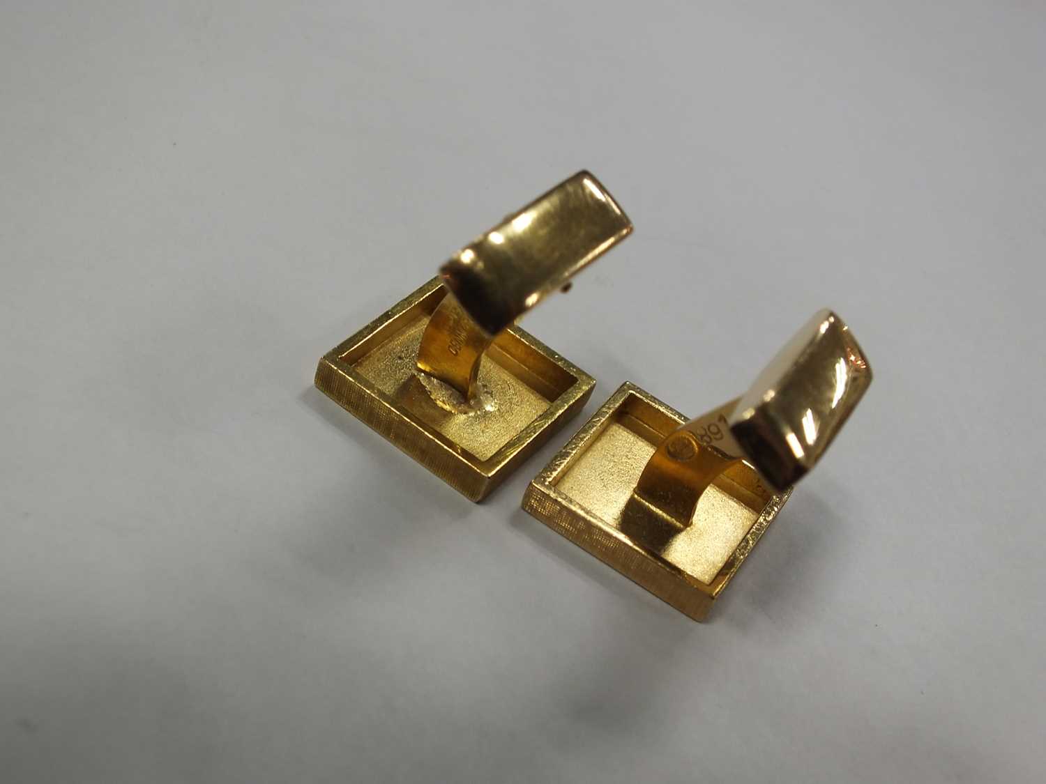 A pair of 18ct gold Georg Jensen cufflinks - Image 4 of 6