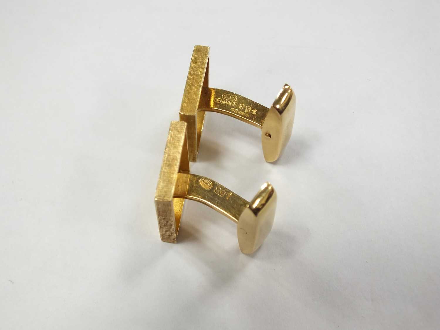 A pair of 18ct gold Georg Jensen cufflinks - Image 5 of 6