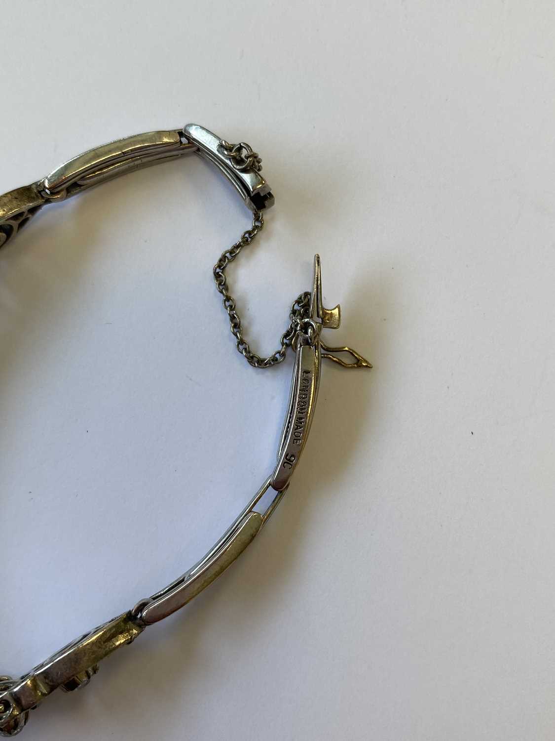 An early 20th century diamond set bracelet - Image 4 of 16