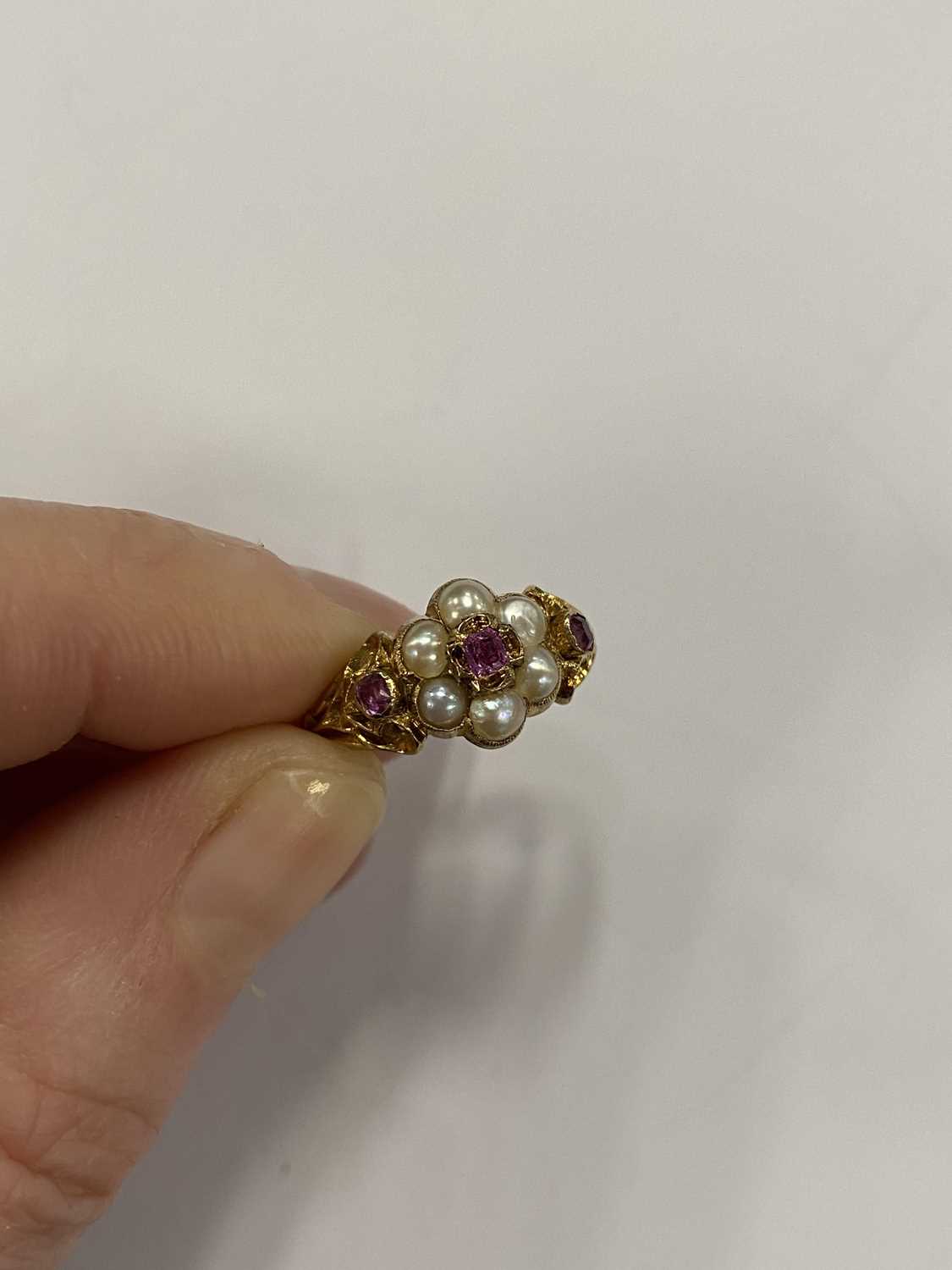 A late 19th/early 20th century pink sapphire and pearl floral cluster ring - Image 4 of 6