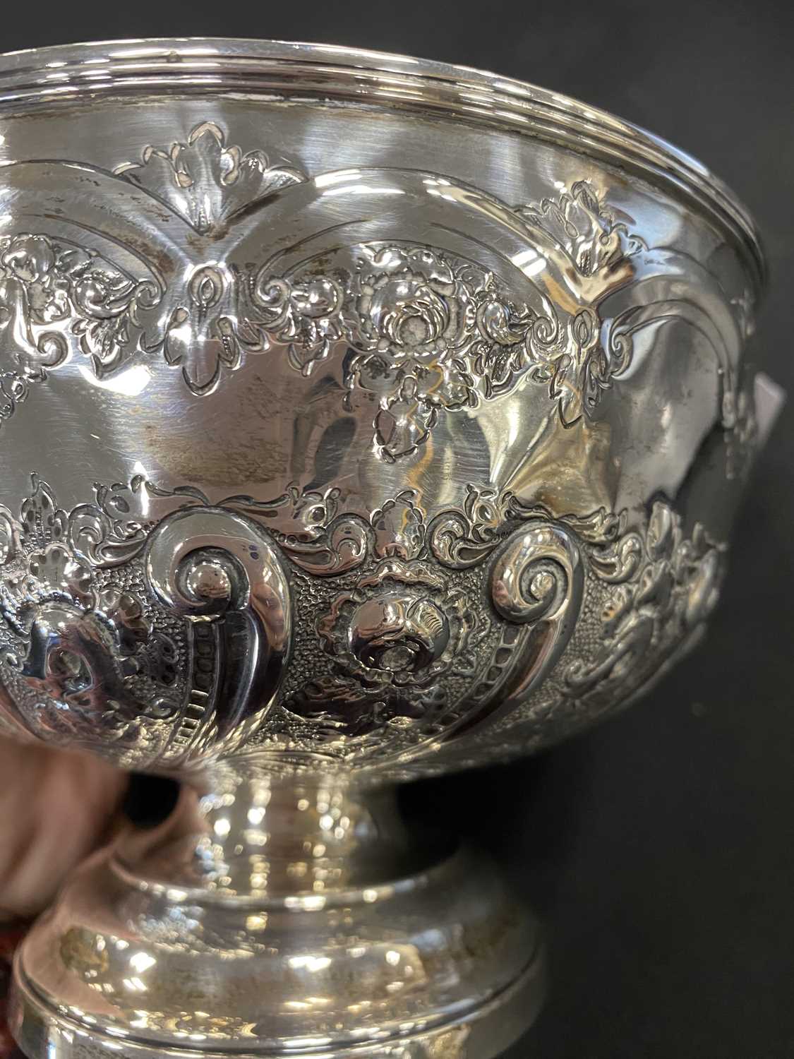 A Victorian silver pedestal bowl - Image 7 of 8