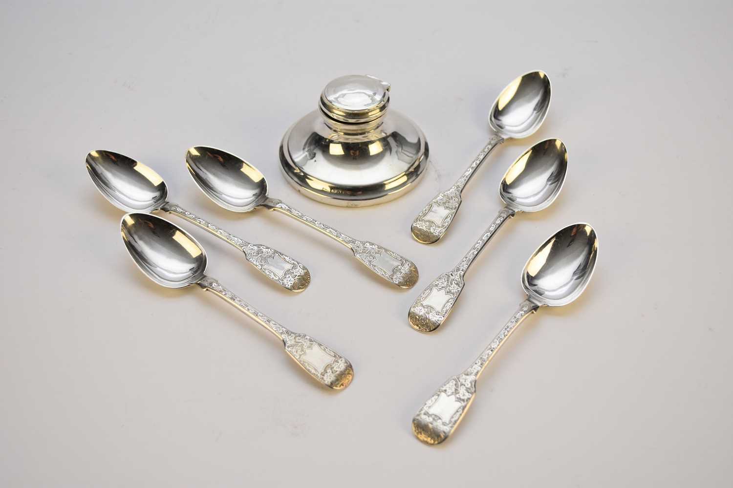 A set of six silver Fiddle pattern teaspoons and a silver mounted ink well