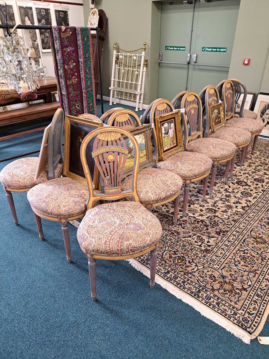 A set of fourteen Louis XVI style 'Montgolfier' balloon back dining chairs - Image 7 of 8