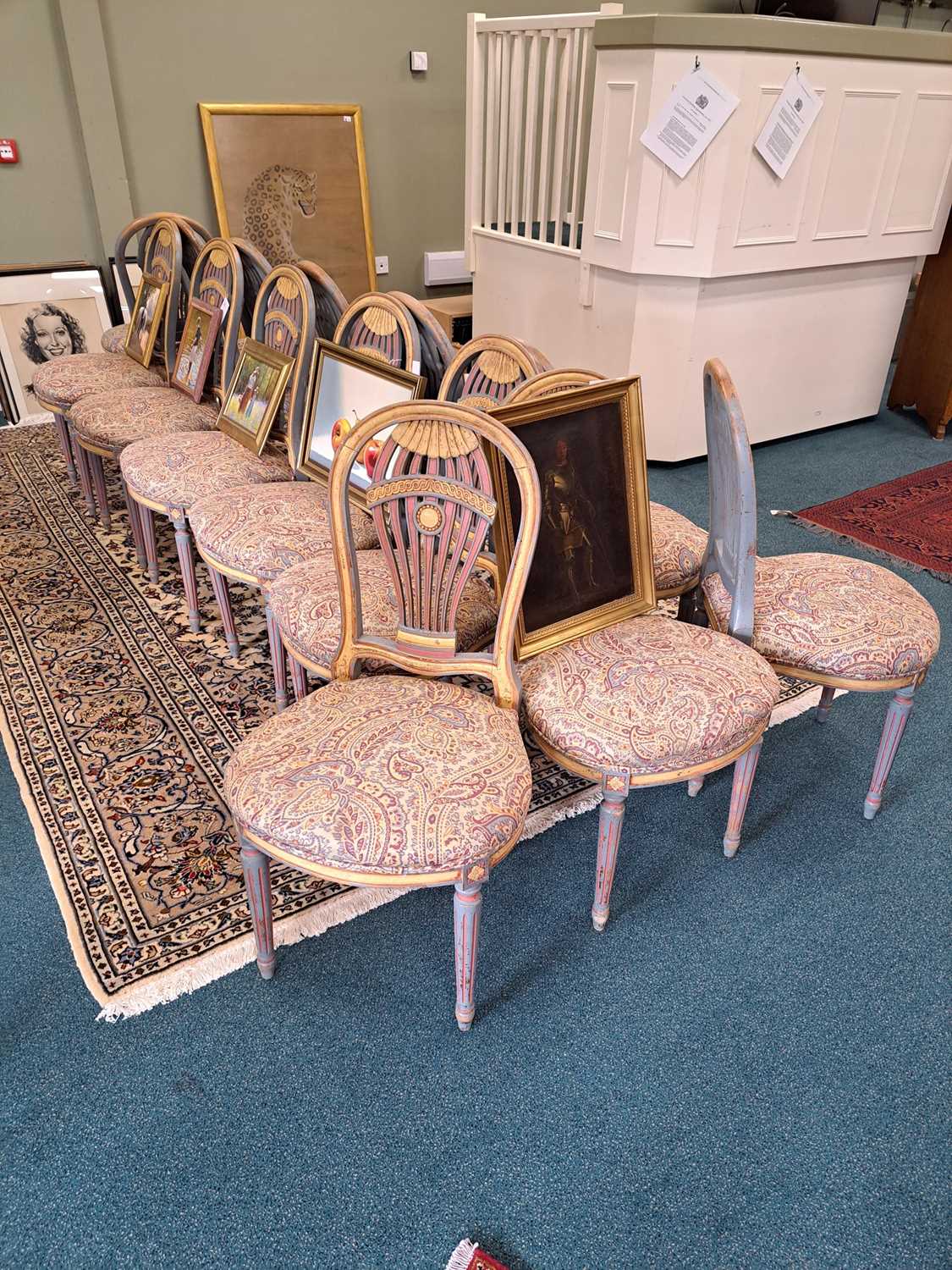 A set of fourteen Louis XVI style 'Montgolfier' balloon back dining chairs - Image 6 of 8