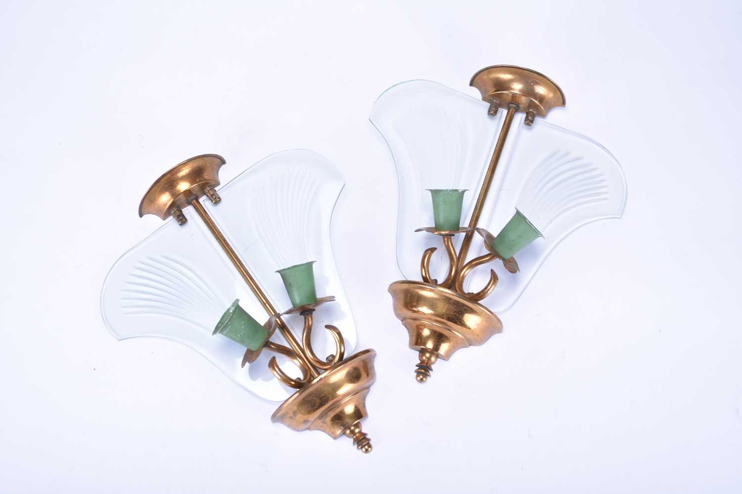 Pietro Chiesa: A pair of gilt brass and glass wall lights