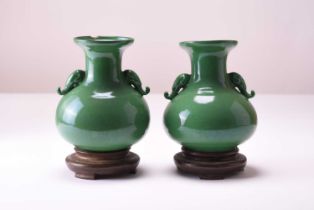 A pair of Chinese green-glazed Langyao vases, Qing Dynasty