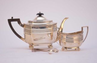 An Edwardian silver teapot and sugar bowl