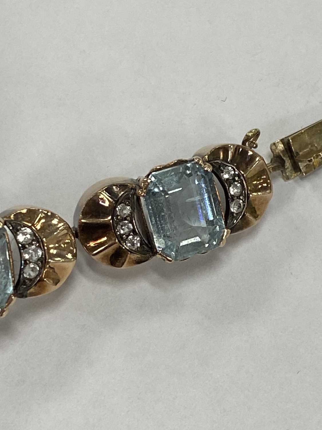 A mid-20th century graduated aquamarine bracelet - Image 14 of 14