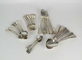 A harlequin collection of Fiddle and Thread pattern silver flatware