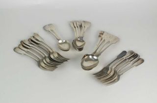 A harlequin collection of silver Fiddle pattern flatware