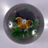 AN ANTIQUE FRENCH GLASS PAPERWEIGHT. 6.5 cm wide.