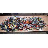 A collection of Lego (Qty)