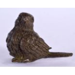 A JAPANESE BRONZE BIRD. 120 grams. 5.25 cm x 3 cm.
