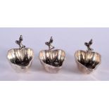 A RARE SET OF THREE GEORGE III SILVER LEAF BOAT SALTS. London 1806. 144 grams. 7.75 cm x 5 cm. (3)