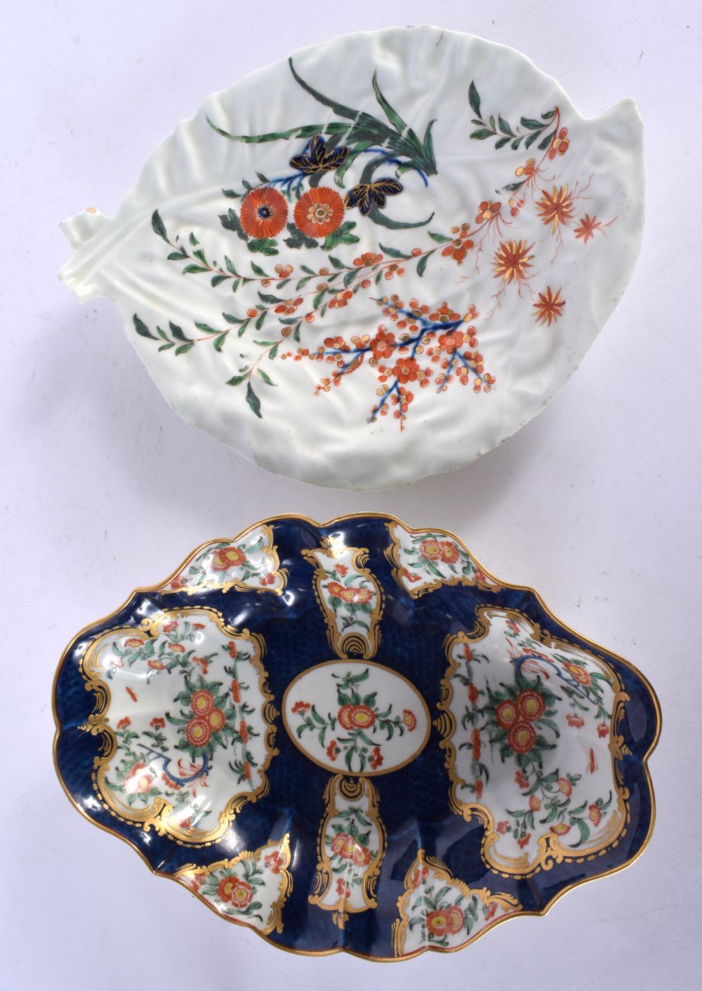 WORCESTER LOZENGE SHAPED DISH PAINTED WITH KAKIEMON FLOWERS IN MIRROR SHAPED CARTOUCHES ON A BLUE SC