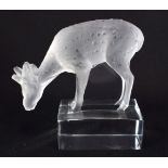 A FRENCH LALIQUE GLASS DEER. 9 cm x 8 cm.