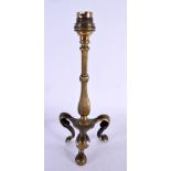 AN ART NOUVEAU BRONZE BENSON STYLE LAMP. 25 cm high.