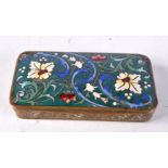 A CLOISONNE PATCH BOX. 6.6cm x 3.7cm x 1.2cm