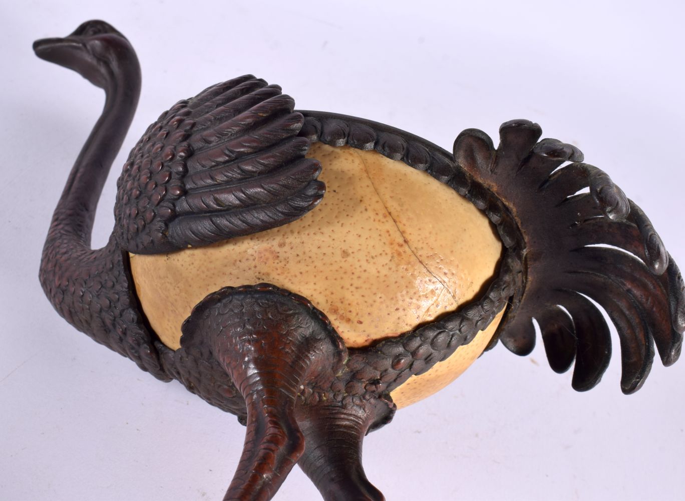 AN UNUSUAL 19TH CENTURY CONTINENTAL BRONZE FIGURE OF AN OSTRICH EGG formed with an ostrich egg body. - Image 7 of 7