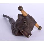 AN UNUSUAL VINTAGE FRENCH CARVED WOOD BULL AND BUFFALO HORN PIPE. 17 cm wide.
