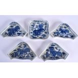 Chinese five piece hors doeuvres set decorated with dragons and Chinese symbols in underglaze blue 1