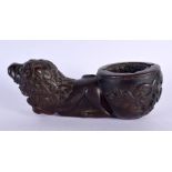A LOVELY 17TH CENTURY EUROPEAN CARVED WOOD BOWL possibly a pipe, formed as a seated lion. 18 cm x 8
