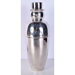 A SILVER PLATED SNOWMAN COCKTAIL SHAKER. 27 cm high.