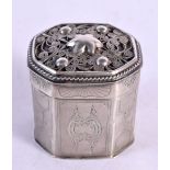 AN ANTIQUE DUTCH SILVER PATCH BOX. 31 grams. 4 cm x 4 cm.