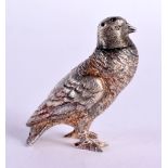 AN ANTIQUE ENGLISH SILVER PIGEON. 21.5 grams. 3.75 cm x 3.5 cm.