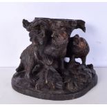 A carved black forest group of two bears 22 x 31 cm