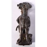 AN ANTIQUE BRONZE FIGURAL DOOR KNOCKER. 10.25 cm x 3.5 cm.