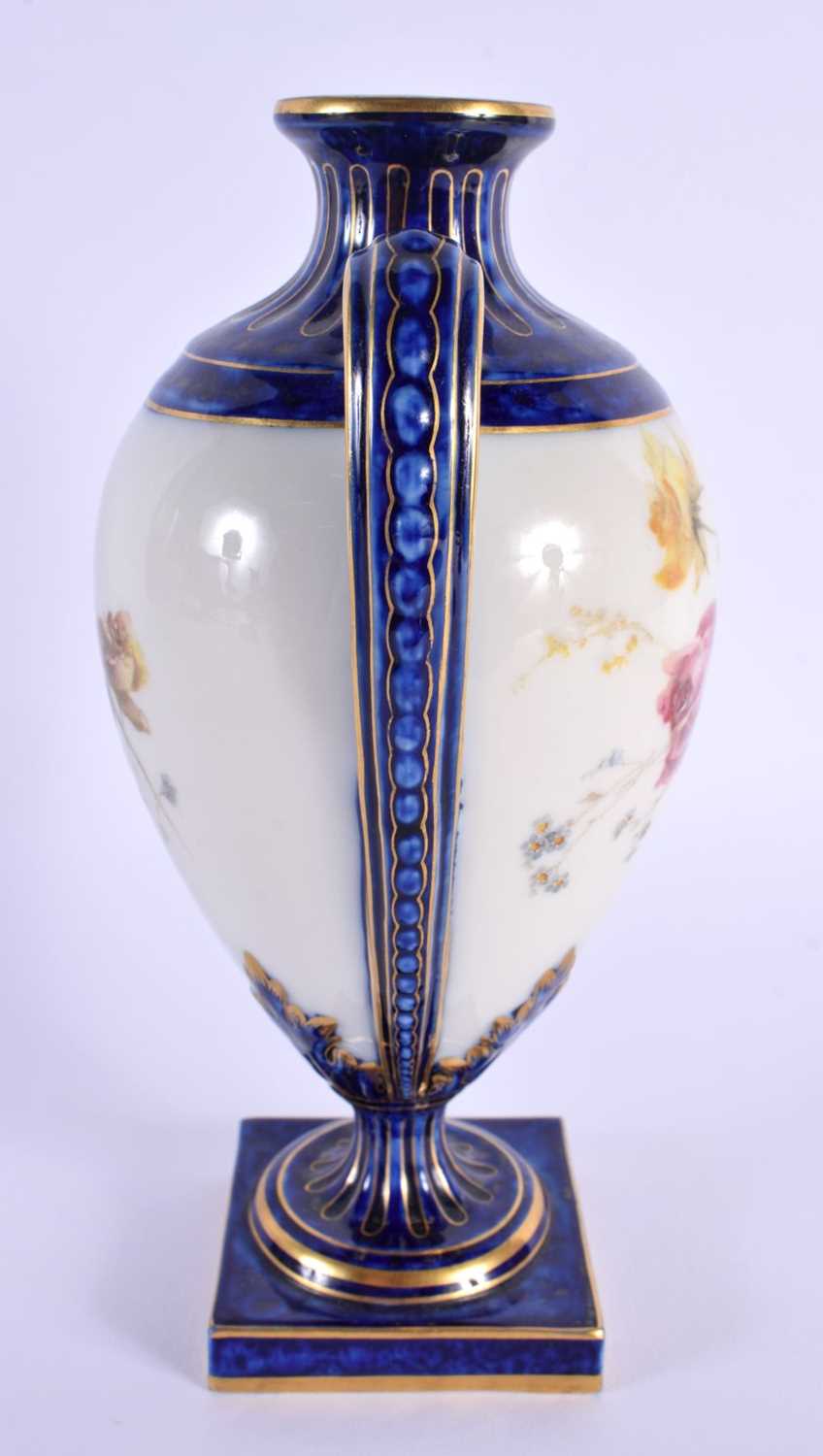 A 19TH CENTURY ROYAL WORCESTER TWIN HANDLED VASE painted with flowers. 18 cm x 10 cm. - Image 3 of 6
