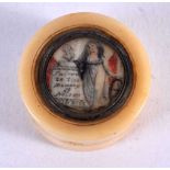 AN EARLY 19TH CENTURY NELSON MEMORIAL BONE MINIATURE BOX painted with a female beside a tomb. 2.5 cm