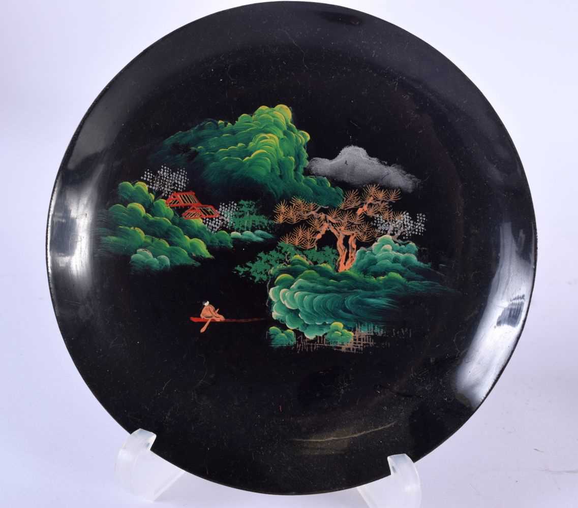 A LARGE CHINESE REPUBLICAN PERIOD BLACK LACQUER SERVING TRAY painted with landscapes, comprising - Bild 8 aus 12