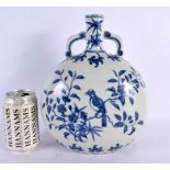 A CHINESE BLUE AND WHITE TWIN HANDLED PORCELAIN FLASK 20th Century. 27 cm x 18 cm.
