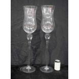 A huge pair of decorative wine glasses 74 cm (2).