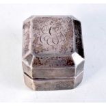A SILVER RING BOX. 36.7 grams. 3.75 cm x 4.5 cm.