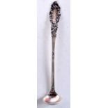 AN ANTIQUE SILVER. 13 grams. 12 cm long.