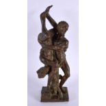 A 19TH CENTURY EUROPEAN GRAND TOUR BRONZE FIGURE OF WRESTLERS After the Antiquity. 30 cm x 8 cm.
