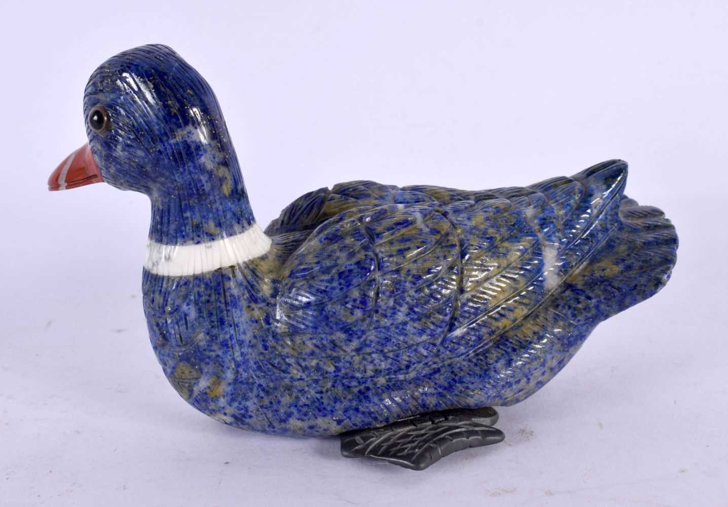 AN EARLY 20TH CENTURY CHINESE CARVED LAPIS LAZULI AND PEWTER DUCK Late Qing/Republic. 11 cm x 7 cm. - Image 2 of 3