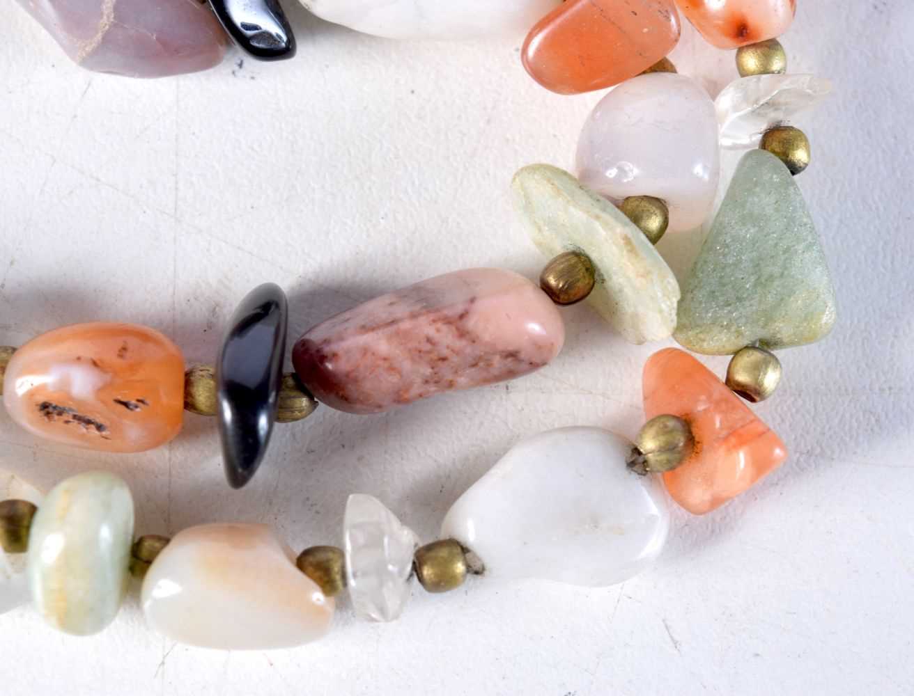 A CONTINENTAL AGATE NECKLACE. 89 grams. 72 cm long. - Image 4 of 4