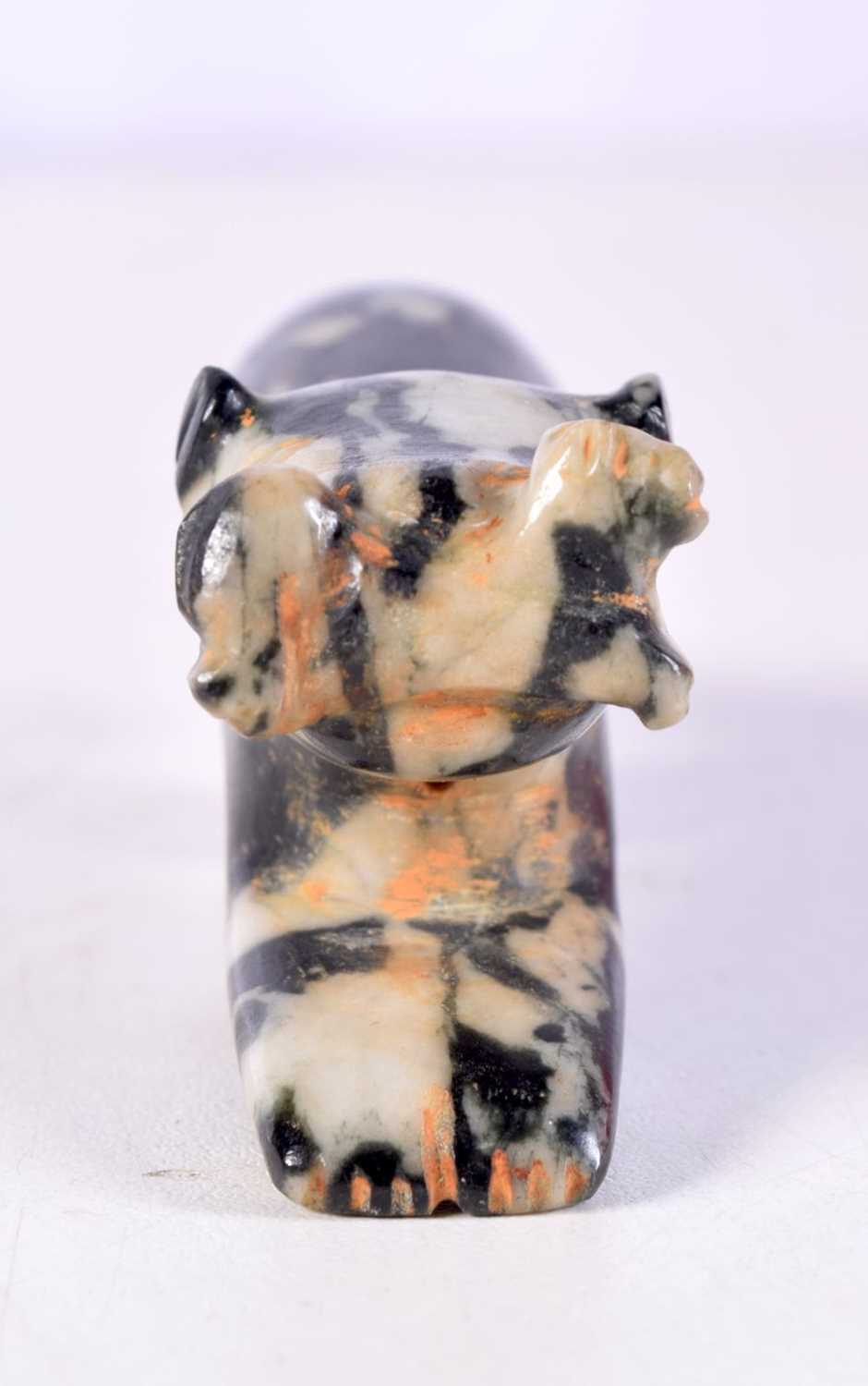 A MIDDLE EASTERN CARVED JADE BEAST. 11 cm x 3.25 cm. - Image 4 of 4