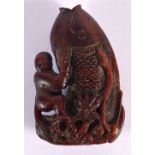 AN EARLY 20TH CENTURY CHINESE CARVED BUFFALO HORN SNUFF BOTTLE Late Qing/Republic. 9 cm x 5.5 cm.