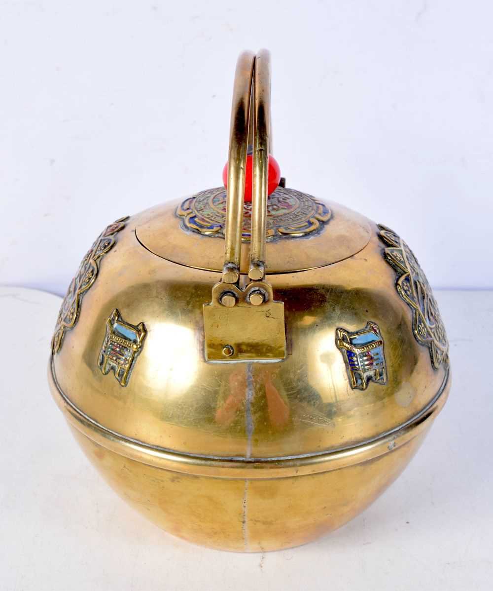 A Chinese Brass teapot decorated with Cloisonne enamel decoration 19 cm - Bild 5 aus 6