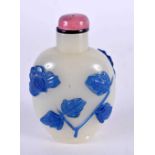 A 19TH CENTURY CHINESE PEKING GLASS SNUFF BOTTLE AND STOPPER Qing. 7.75 cm x 4 cm.