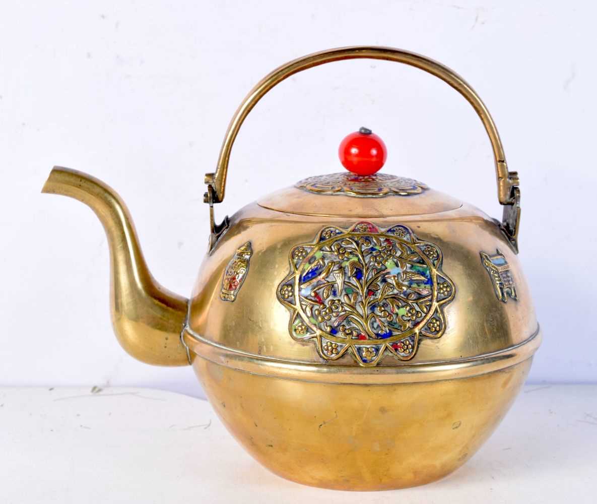 A Chinese Brass teapot decorated with Cloisonne enamel decoration 19 cm - Bild 2 aus 6